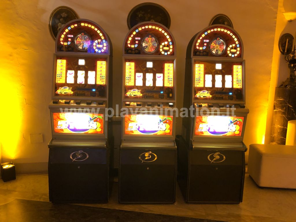Noleggio casino slot machine napoli